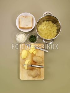 Frikadellen mit Püree Step 2