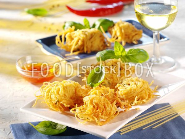Frittierte Nudelbällchen 2