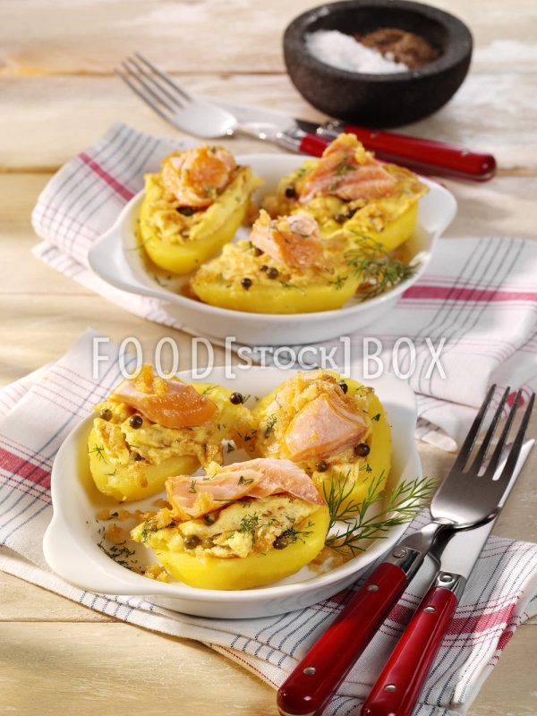 Gebackene Kartoffeln mit Lachs