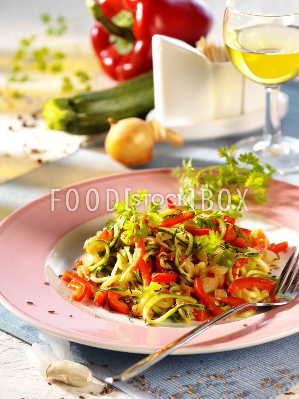 Gebratene Zucchinispaghetti