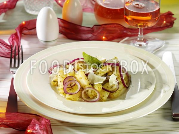Gebratene Schwarzwurzeln mit Pesto und Parmesan