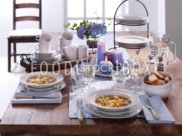 Gedeckter Tisch 6