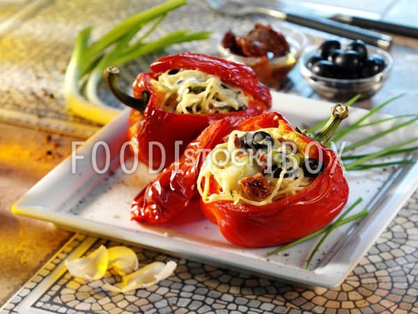 Gefüllte Paprika mit Spaghetti