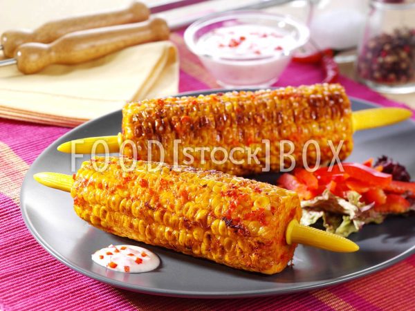 Gegrillte Maiskolben mit Chilidipp