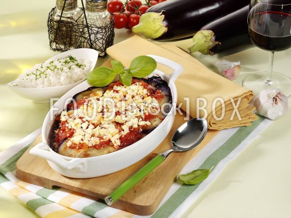Gratinierte Auberginen in Tomatensauce