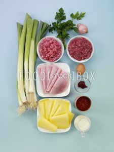 Hack-Käse-Schinken-Röllchen Step 1