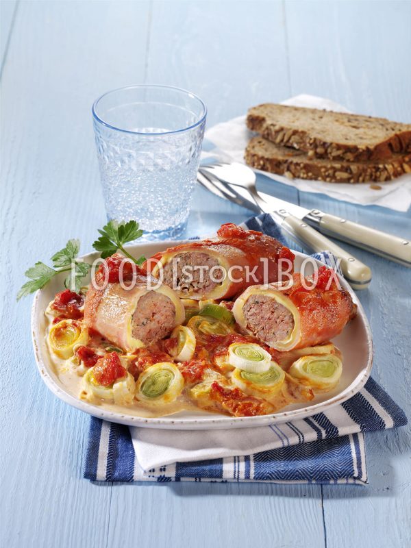Hack-Käse-Schinken-Röllchen