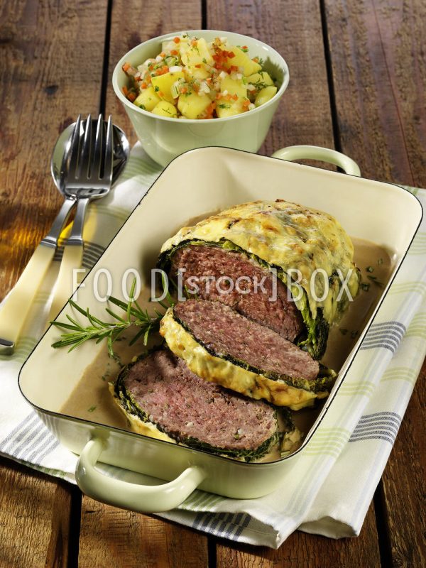Hackbraten vom Lamm im Wirsingmantel