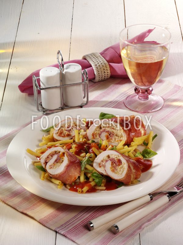 Hähnchen-Rouladen mit Pinenkernen