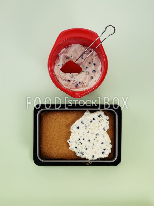 Heidelbeer-Cassata-Schnitten Step 5