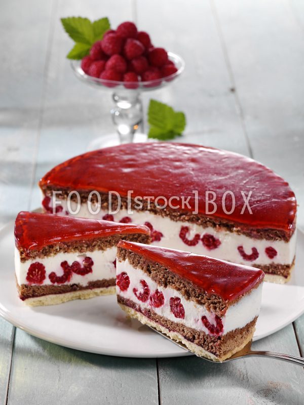 Himbeersahnetorte