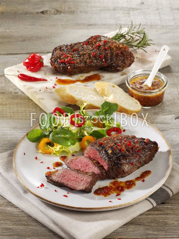 Gegrillte Hüftsteaks mit Rub