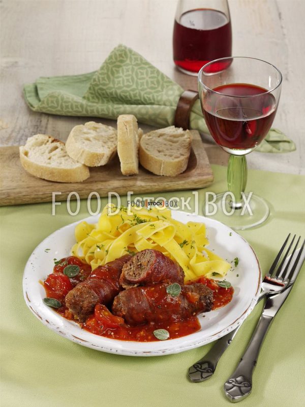 Italienische Schinkenröllchen