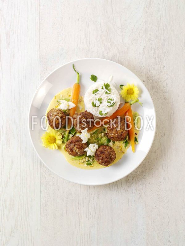 Hackbällchen-Curry