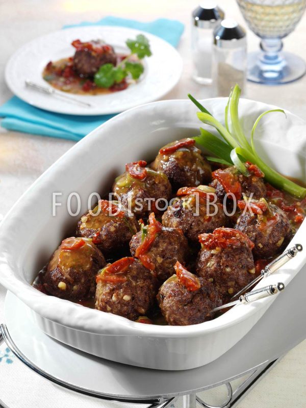 Hackbällchen in Tomatensauce