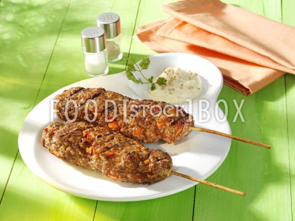 Hackspieße mit Dip 2