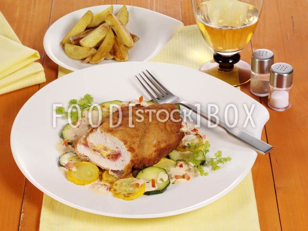 Hähnchen-Cordon-Bleu mit Gemüse