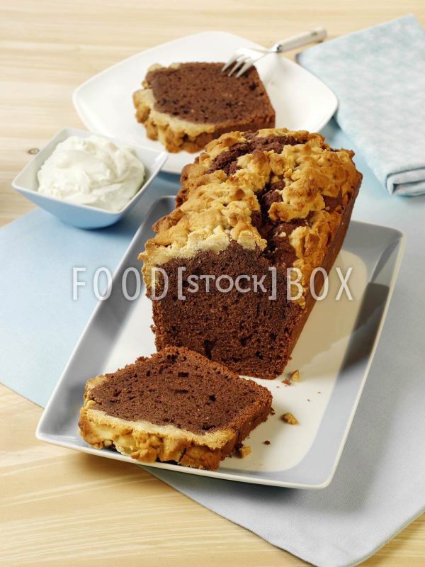 Haselnuss-Kuchen mit Bananen