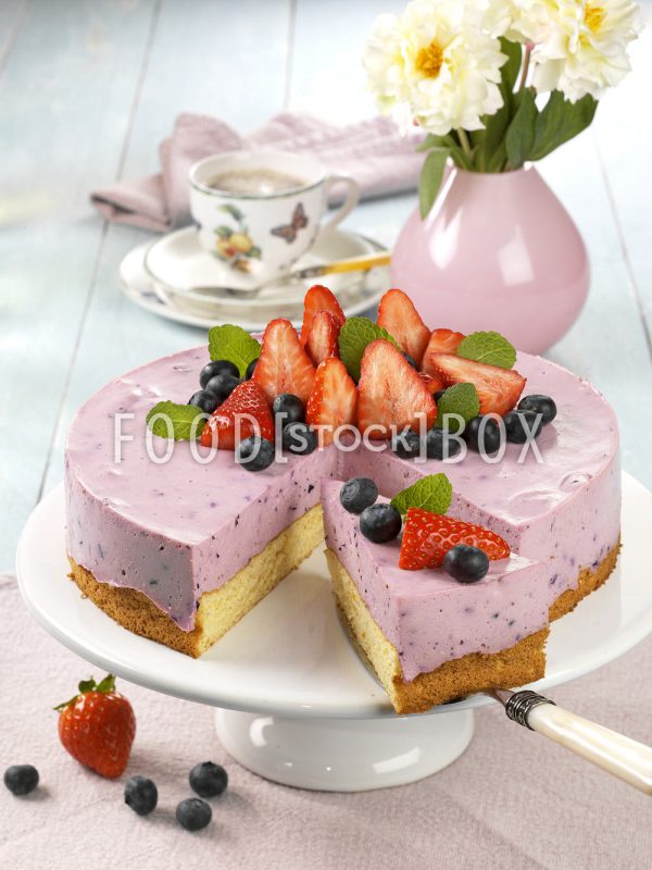 Joghurt-Beeren-Torte