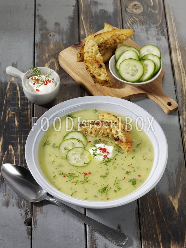 Kalte Gurken-Kartoffel-Suppe