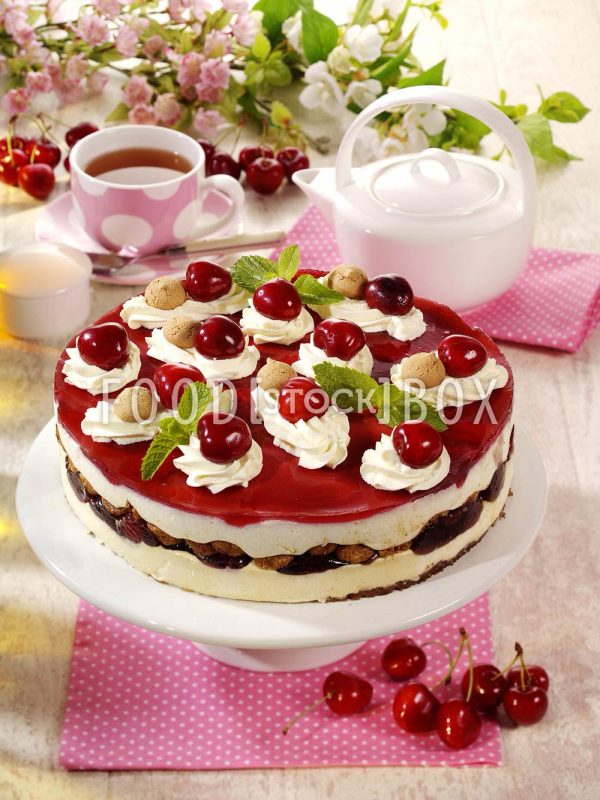 Joghurt-Kirschtorte