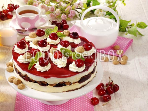 Joghurt-Kirschtorte 2