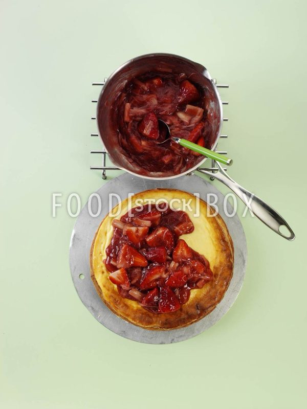 Käsekuchen mit fruchtiger Haube Step 6