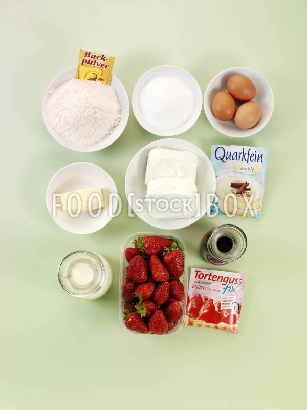 Käsetorte mit Erdbeeren Step 1