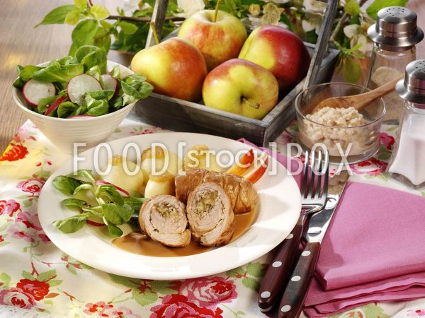 Kalbsroulade mit Apfel-Meerrettich-Füllung