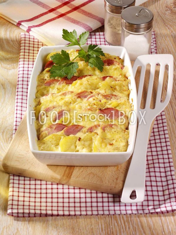 Kartoffel-Wurst-Gratin