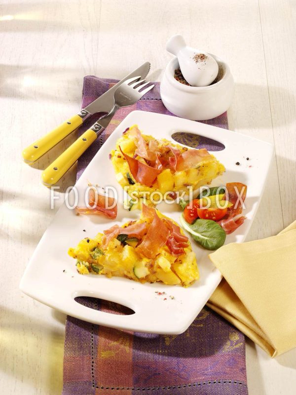 Kartoffel-Zucchini-Tortilla mit Schinken / Glutenfrei