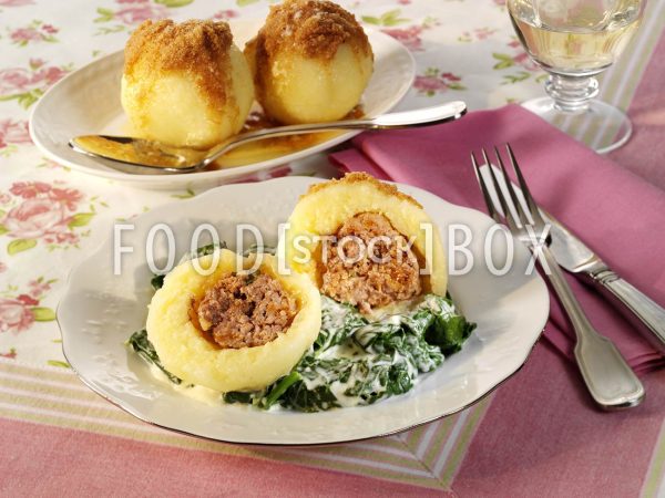 Kartoffelklöße mit Hackfleisch 2