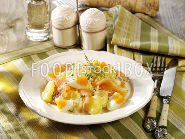 Kartoffelsalat mit Lachs 2