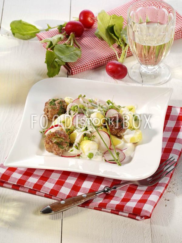Kartoffelsalat mit Hackbällchen 1