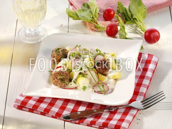 Kartoffelsalat mit Hackbällchen 2
