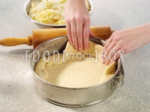Gruyére Kartoffeltorte mit Öpfeln Step 2