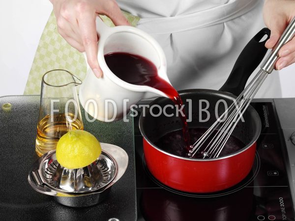 Kirsch-Gelee Step 1
