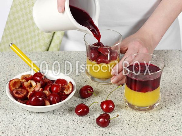 Kirsch-Gelee Step 3