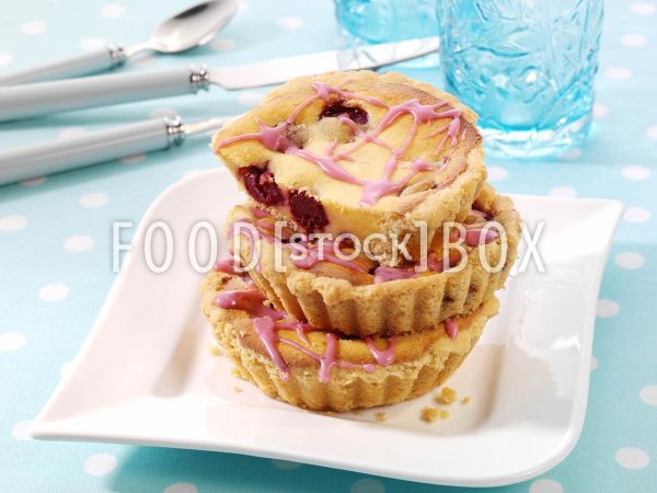 Kirsch-Marzipan-Tarteletts