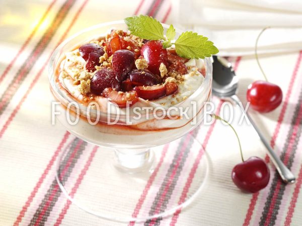 Kirsch-Mascarpone-Wein-Creme