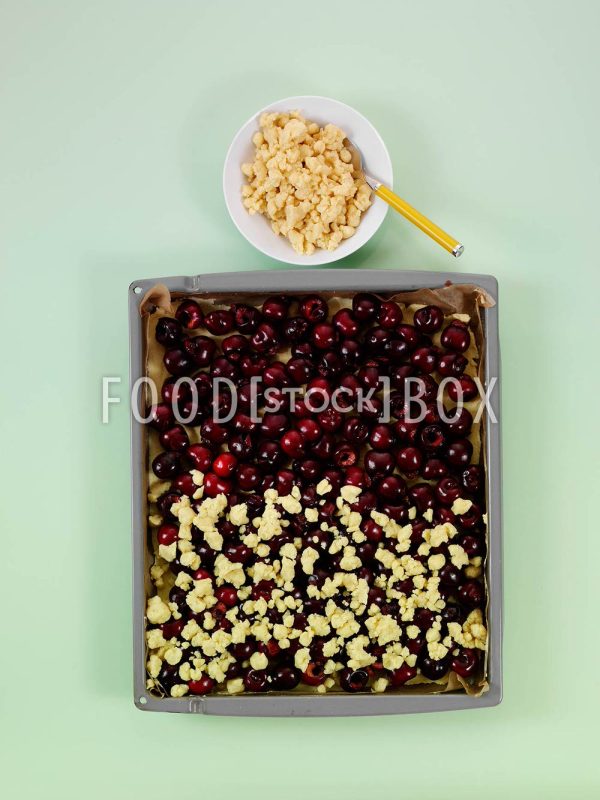 Feiner Kirsch-Streuselkuchen Step6