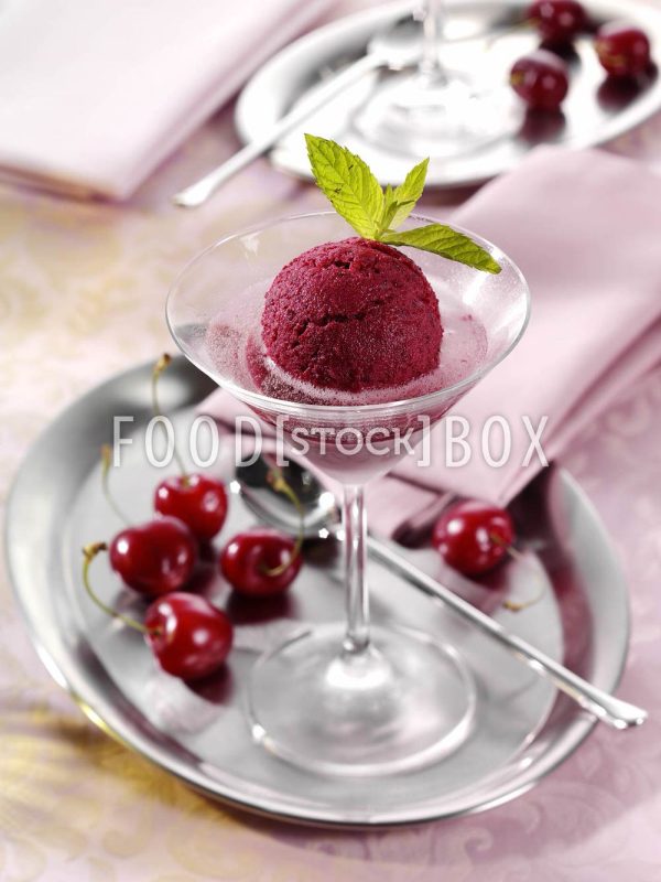 Kirsch-Eis mit Sekt 1