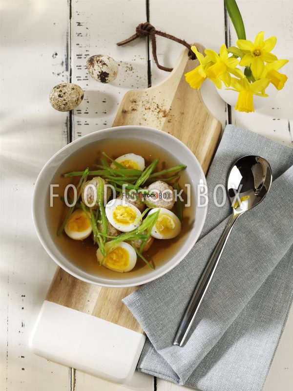 Asiatische Klößchensuppe