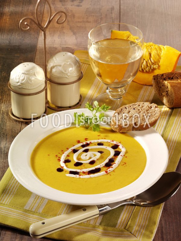 Kürbis-Möhren-Suppe