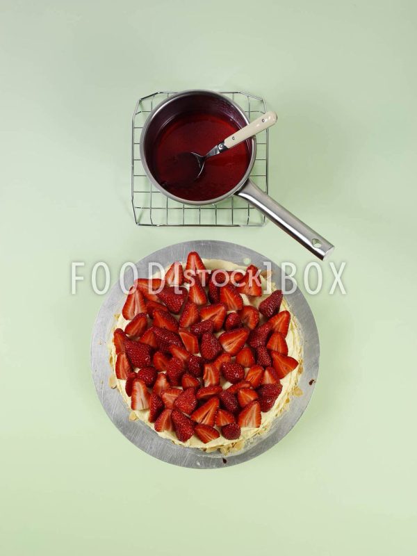 Klassischer Erdbeerkuchen 6