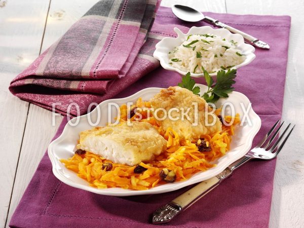 Knuspriger Fisch auf fruchtigem Möhrensalat / Diabetiker