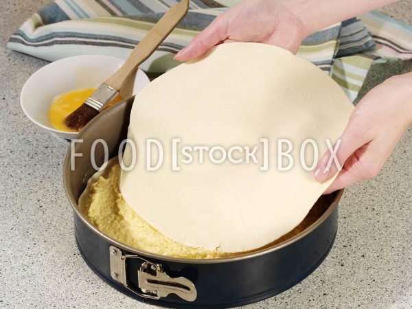 Königskuchen mit Mandelfüllung Step 5