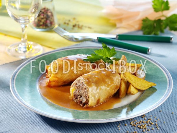 Kohlrouladen mit Kartoffeln