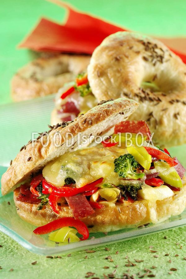 Pikanter Kümmelbagel