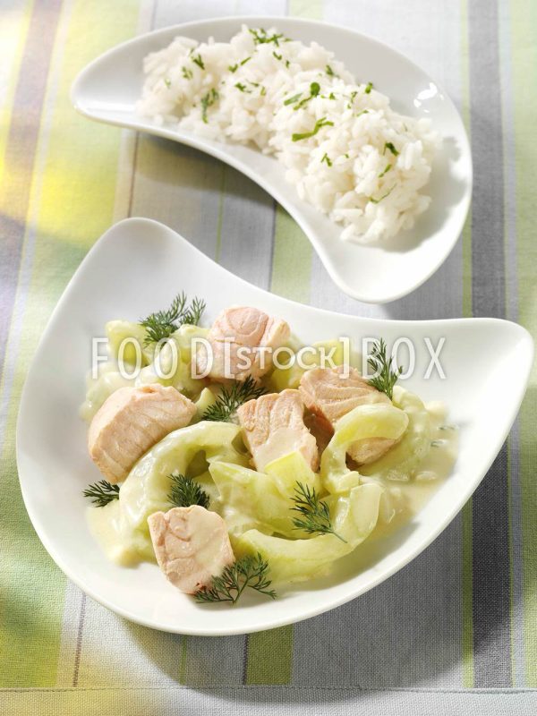 Lachs mit Schmorgurken
